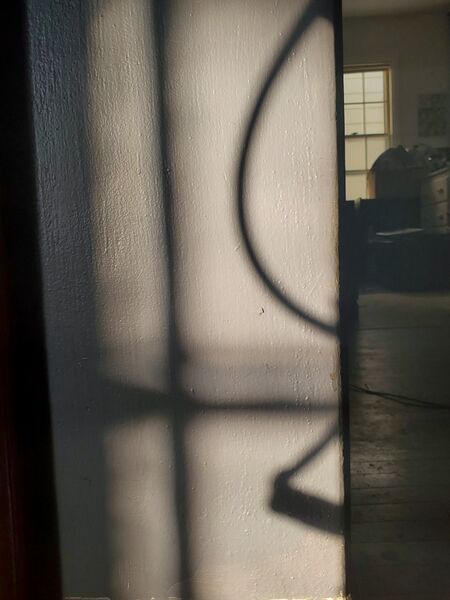 File:Shadows 20220214 083424.jpg