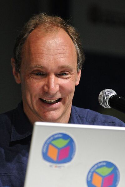 File:Tim Berners-Lee (2009).jpg